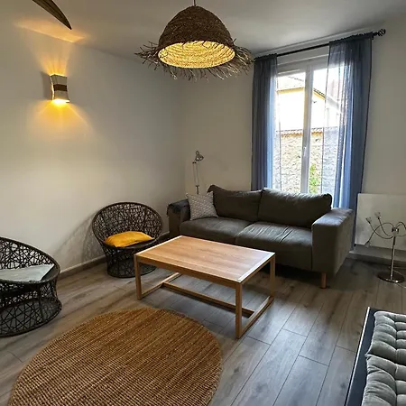 Holiday home Le Ti'verdun Gare De Giverny *