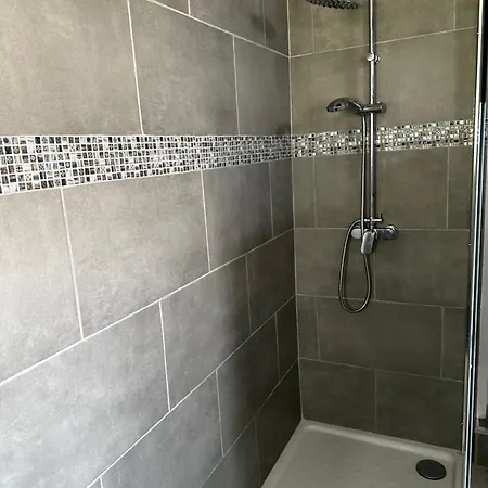 Le Ti'verdun Gare De Giverny 弗农